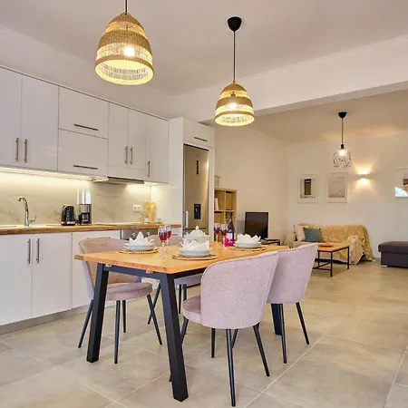 بيت للعطل Olivia Mare Corfu Astrakeri