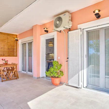 Olivia Mare Corfu بيت للعطل *